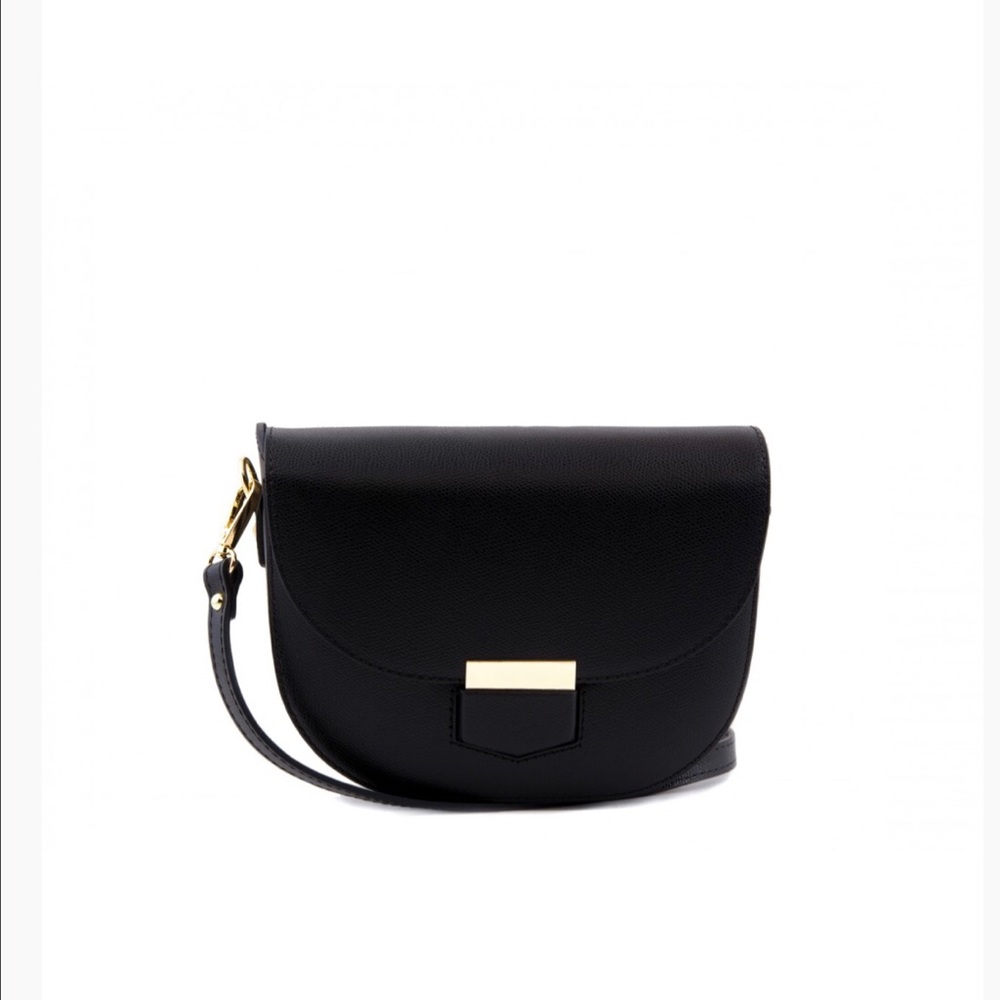 Camelia Roma Hand Bag. Sold out on website!